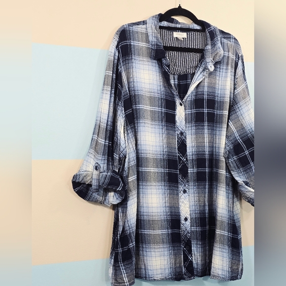Avenue Plus Size Navy and White Plaid Shirt - Picture 4 of 7